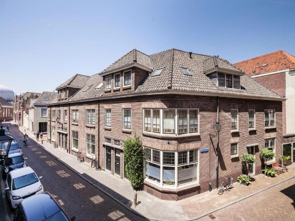 Stadslogement Bij De Sassenpoort Зволле Екстер'єр фото
